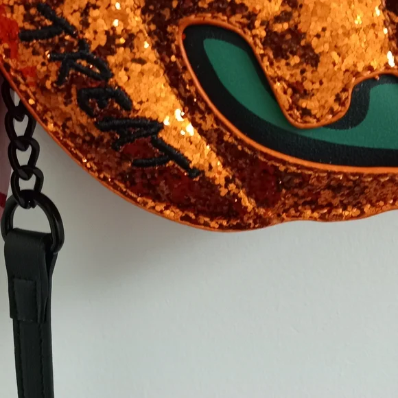 Betsey Johnson Glittery Jack-o'-Lantern's Two Faces Trick or Treat Spider Bag - Picture 11 of 16